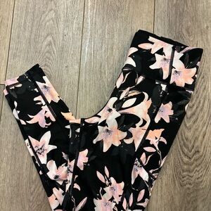 Victoria's Secret Black and Pink Floral Leggings